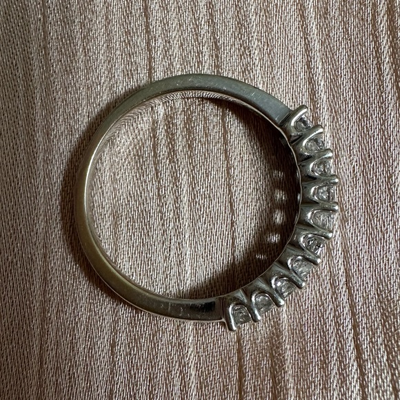 Zales 1/2 ct tw diamond ring in 14k gold. - Picture 5 of 9